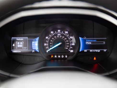 Used 2024 Ford Edge SEL image 11