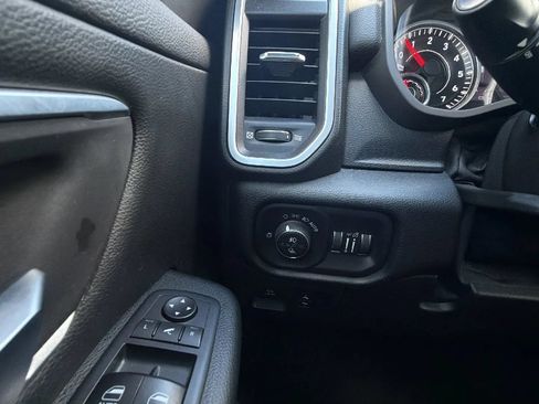 Used 2019 RAM 1500 Big Horn AWD/4WD image 78