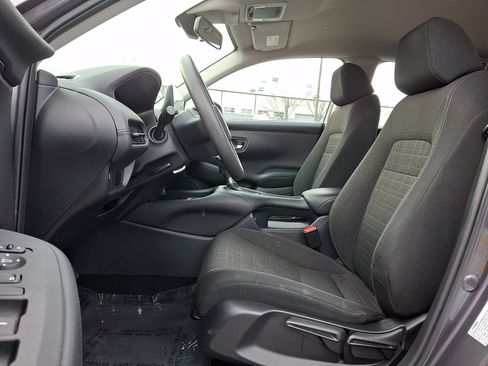 Used 2023 Honda HR-V LX image 15
