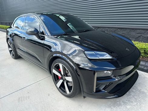 Certified 2024 Porsche Macan Turbo Electric image 11