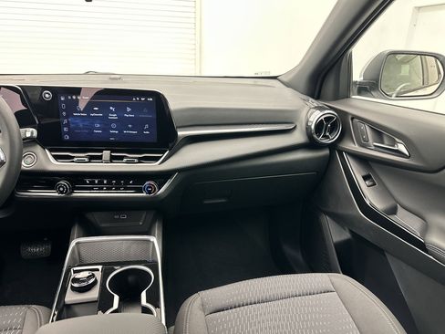 New 2026 Chevrolet Equinox LT w/ Midnight Edition AWD/4WD image 27