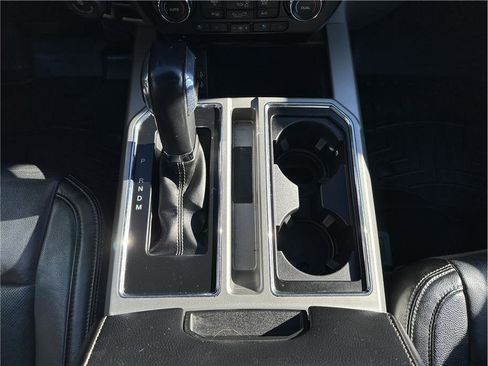 Used 2019 Ford F150 Lariat image 26