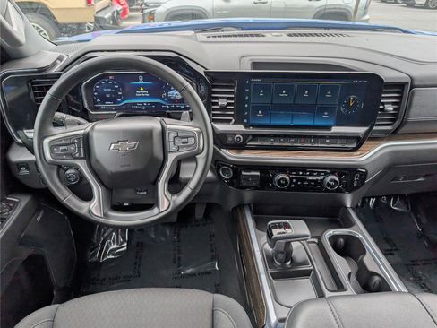 Used 2025 Chevrolet Silverado 1500 RST w/ Convenience Package II AWD/4WD image 17
