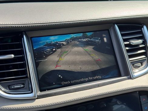 New 2025 INFINITI QX50 Luxe image 9