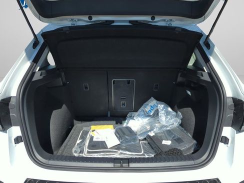 New 2026 Volkswagen Taos S image 19