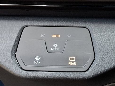 Used 2023 Volkswagen ID.4 Pro RWD image 22