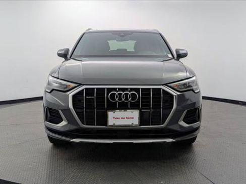 Used 2020 Audi Q3 2.0T Premium w/ Convenience Package AWD/4WD image 12