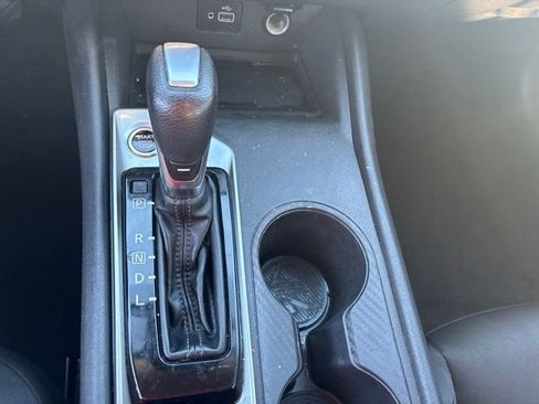 Used 2022 Nissan Altima 2.5 S FWD image 12