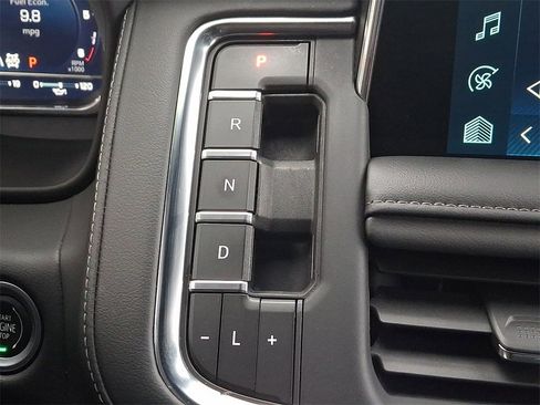 Used 2023 Chevrolet Tahoe LT image 16