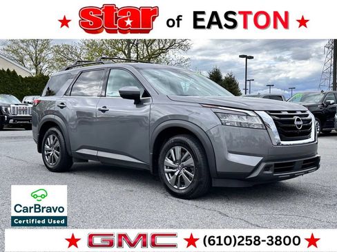 Used 2022 Nissan Pathfinder SV w/ SV Premium Package AWD/4WD image 1