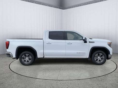 Used 2025 GMC Sierra 1500 SLT AWD/4WD image 7