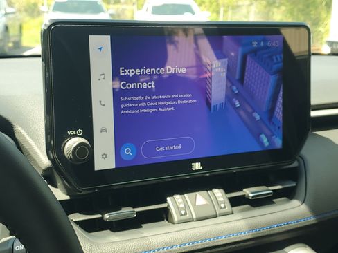 Used 2025 Toyota RAV4 XSE w/ Advanced Technology Package AWD/4WD image 28