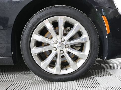 Used 2015 Chrysler 300 C Platinum w/ Harman/Kardon Audio Group AWD/4WD image 6