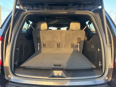 Used 2024 GMC Yukon XL SLT AWD/4WD image 31