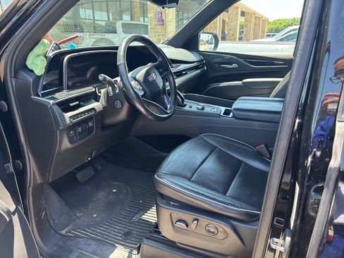 Used 2021 Cadillac Escalade Sport w/ LPO, ONYX Package AWD/4WD image 3