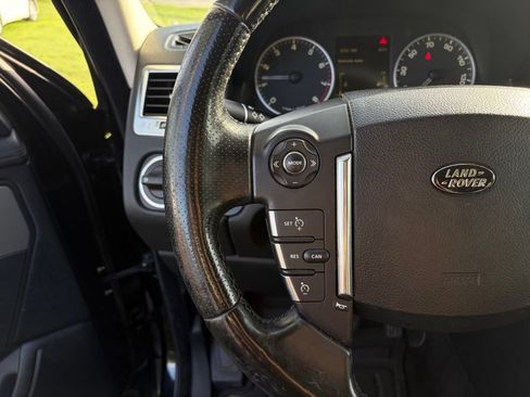 Used 2013 Land Rover Range Rover Sport HSE AWD/4WD image 16