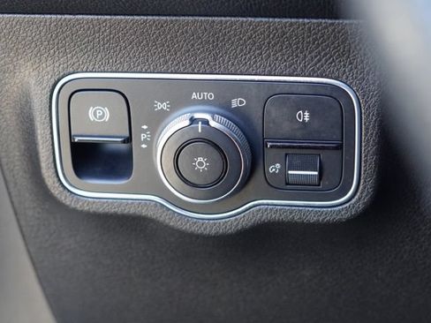 Used 2021 Mercedes-Benz GLB 35 AMG 4MATIC image 20