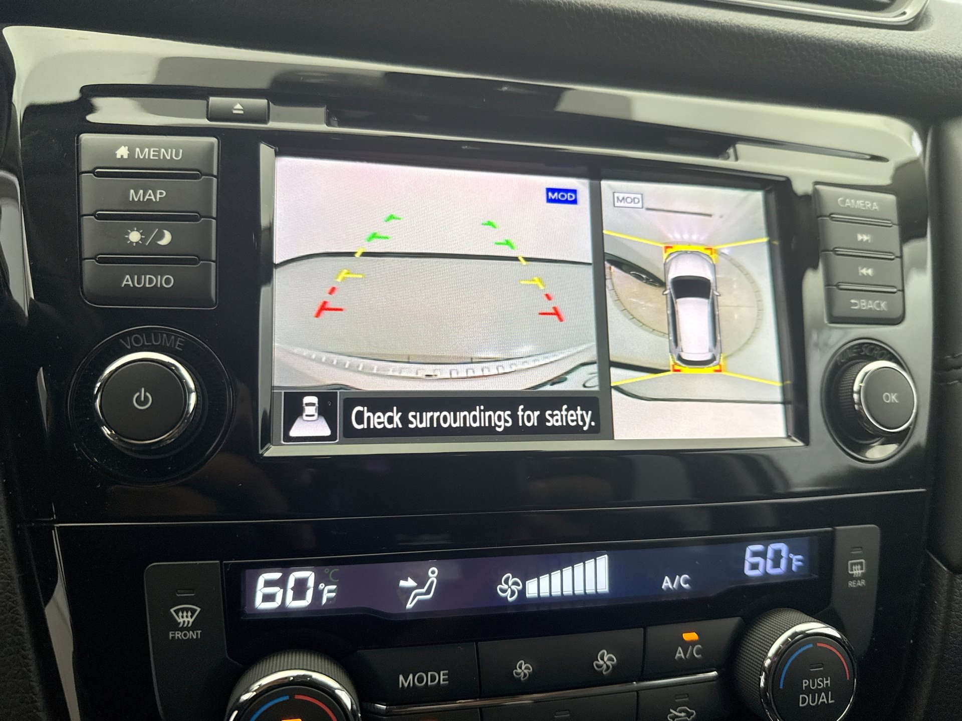 Used 2018 Nissan Rogue SL w/ Premium Package AWD/4WD image 16