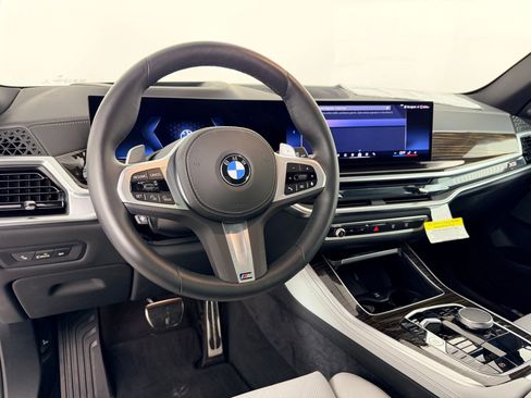 Certified 2026 BMW X5 sDrive40i w/ M Sport Package RWD image 4