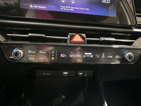 Used 2024 Kia Niro Wind image 16