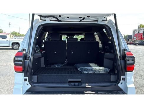 New 2026 Toyota 4Runner TRD Off-Road Premium AWD/4WD image 7