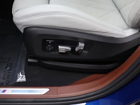 Used 2023 BMW XM Sports Activity Vehicle AWD image 21