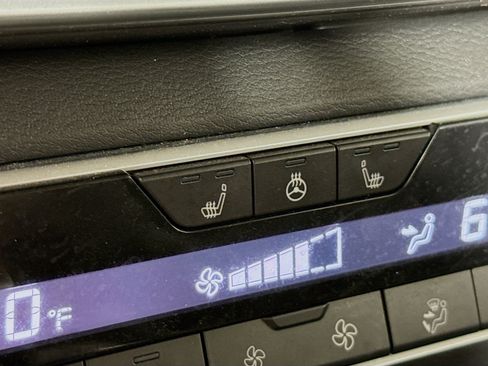 Used 2020 Nissan Altima 2.5 SL FWD image 25