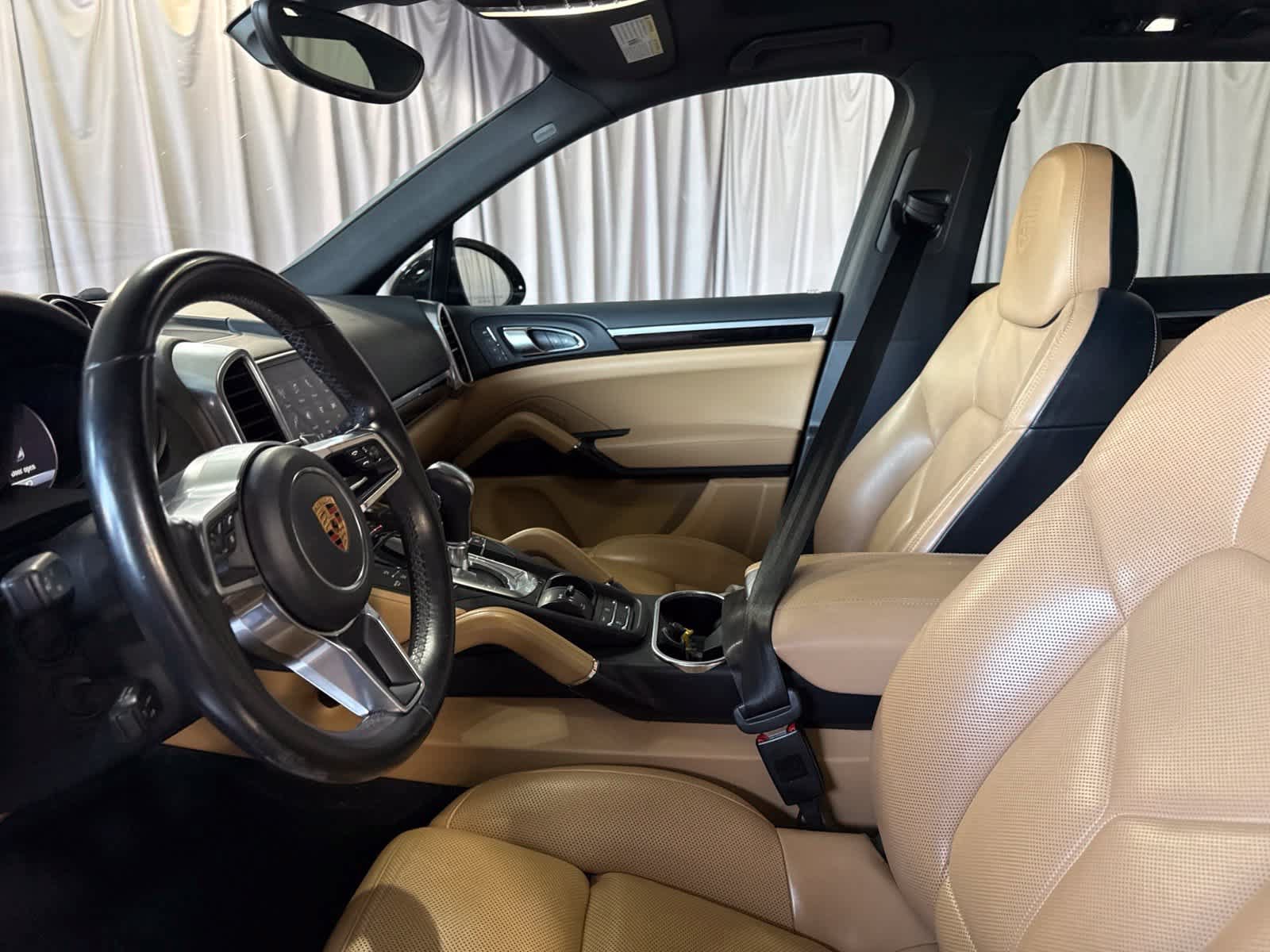 Used 2018 Porsche Cayenne AWD/4WD image 19