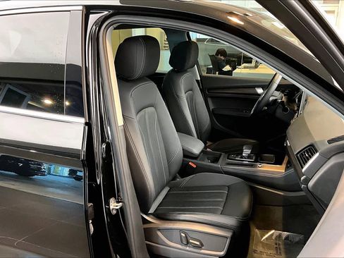 Used 2023 Audi Q5 2.0T Premium Plus w/ Premium Plus Package image 8