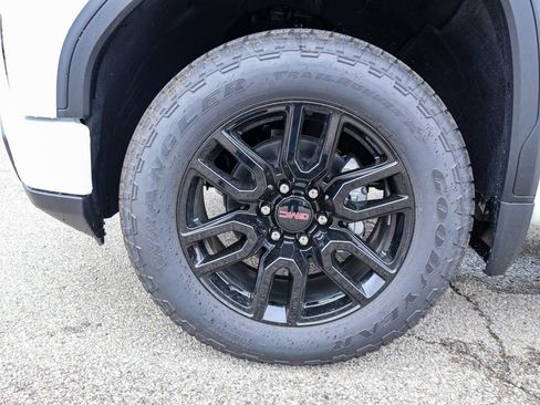 New 2026 GMC Sierra 1500 Elevation image 33