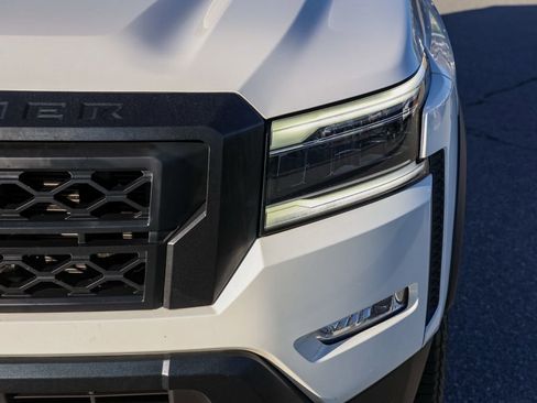 Used 2022 Nissan Frontier Pro-X image 10