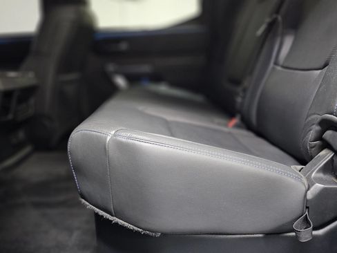 Used 2024 Toyota Tundra Platinum AWD/4WD image 37