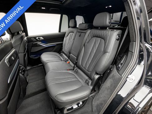 Used 2025 BMW X7 M60i w/ Executive Package AWD/4WD image 16