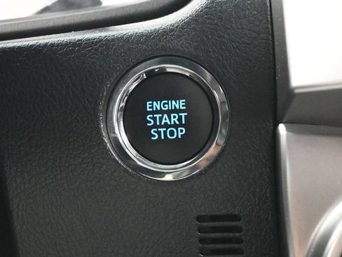 Used 2024 Toyota 4Runner Limited AWD/4WD image 23