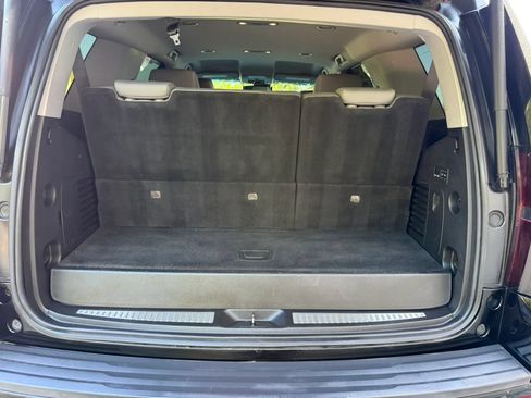 Used 2018 Chevrolet Tahoe LT w/ Luxury Package AWD/4WD image 5