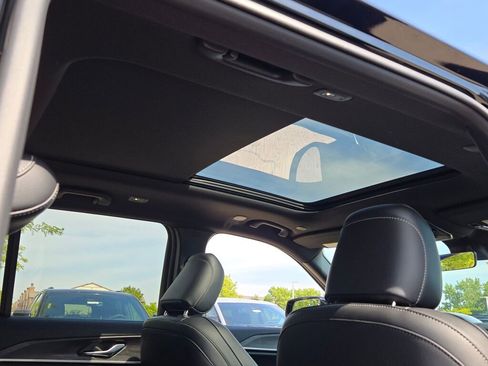 New 2025 Jeep Grand Cherokee Limited w/ MOPAR Finishing Package image 11