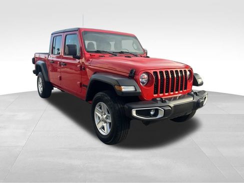 Used 2023 Jeep Gladiator Sport image 2