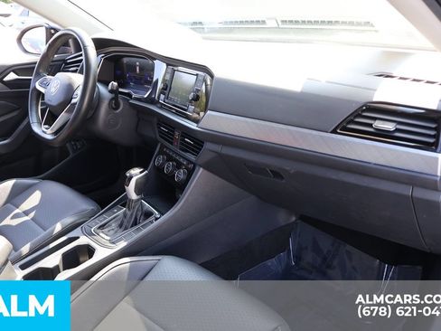 Used 2024 Volkswagen Jetta SE FWD image 28