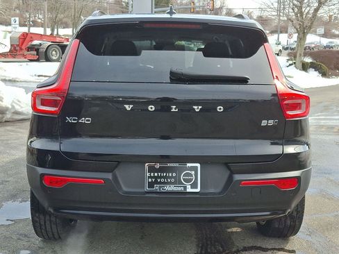 Certified 2023 Volvo XC40 B5 Plus w/ Protection Package Premier image 5