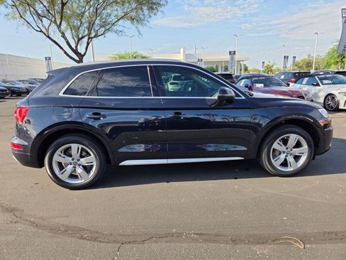Used 2018 Audi Q5 2.0T Premium Plus w/ Premium Plus Package AWD/4WD image 4