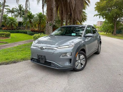 Used 2021 Hyundai Kona Ultimate w/ Cargo Package image 2