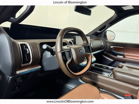 Used 2025 Ford Expedition Max King Ranch image 43