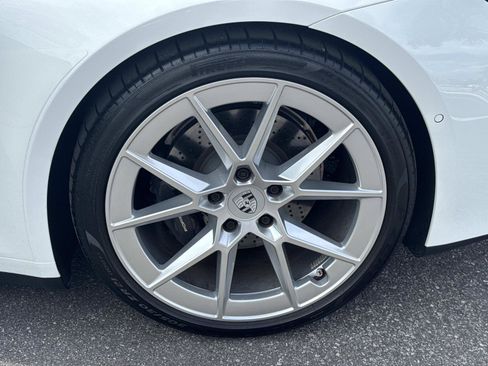 Used 2025 Porsche 911 Carrera RWD image 12