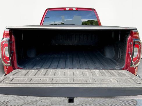Used 2018 GMC Sierra 1500 SLT w/ SLT Premium Package AWD/4WD image 7