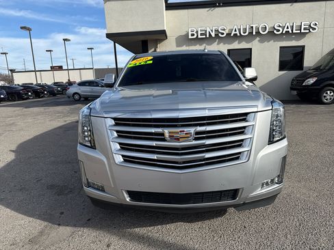 Used 2016 Cadillac Escalade ESV Platinum image 3