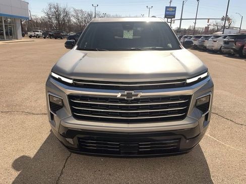 New 2026 Chevrolet Traverse High Country w/ LPO, Floor Liner Package image 8