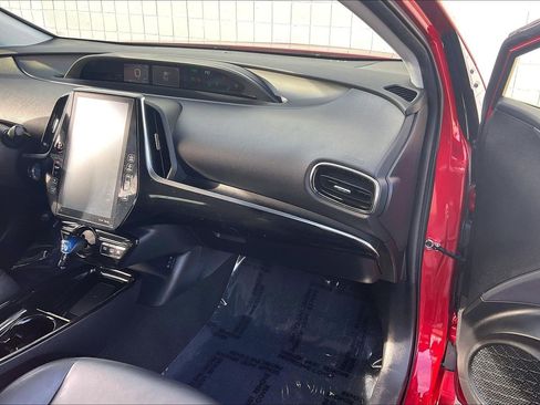 Used 2019 Toyota Prius Prime Premium image 21