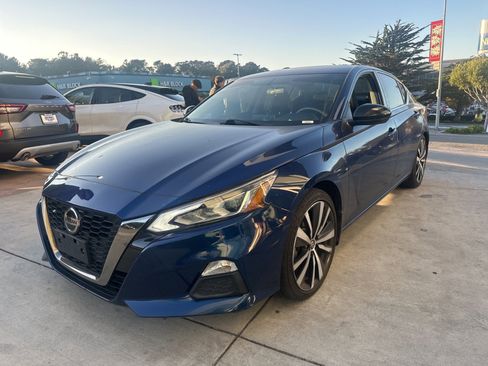 Used 2019 Nissan Altima 2.5 SR image 3