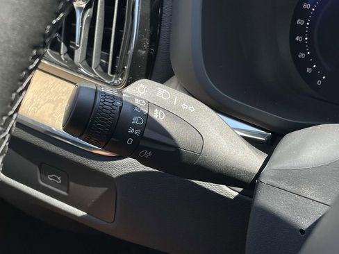 New 2026 Volvo XC60 B5 Plus w/ Protection Package Premier image 15