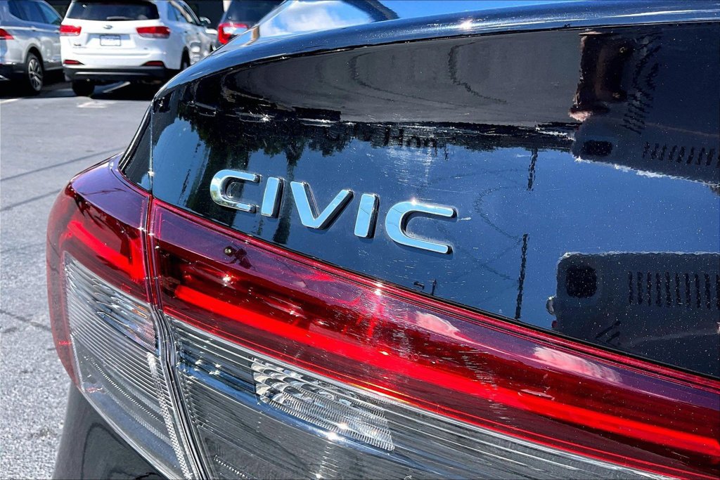 Used 2025 Honda Civic FWD Hybrid Sedan image 8